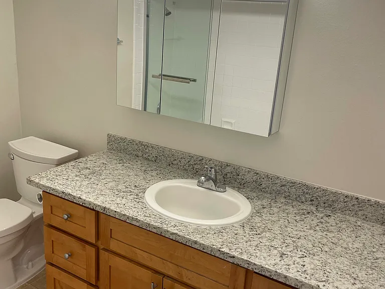 Campbell Square Apartments — Photo 14