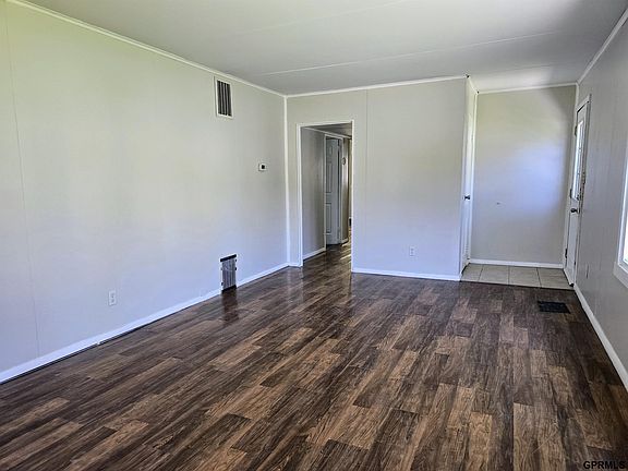 3rd image of 6783 Lafayette Ave