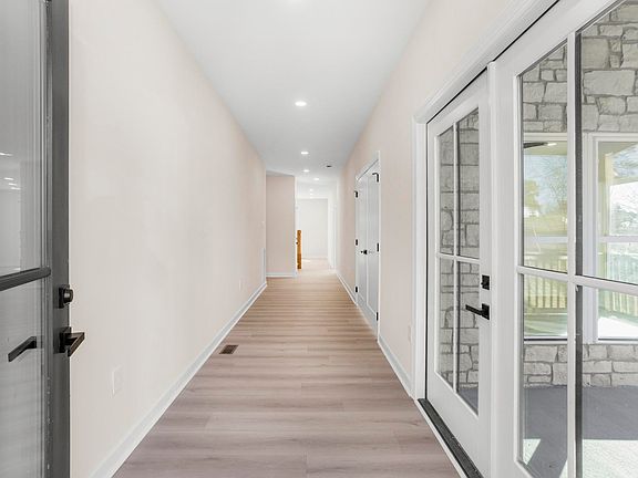 5th image of 500 Tinsley Ln