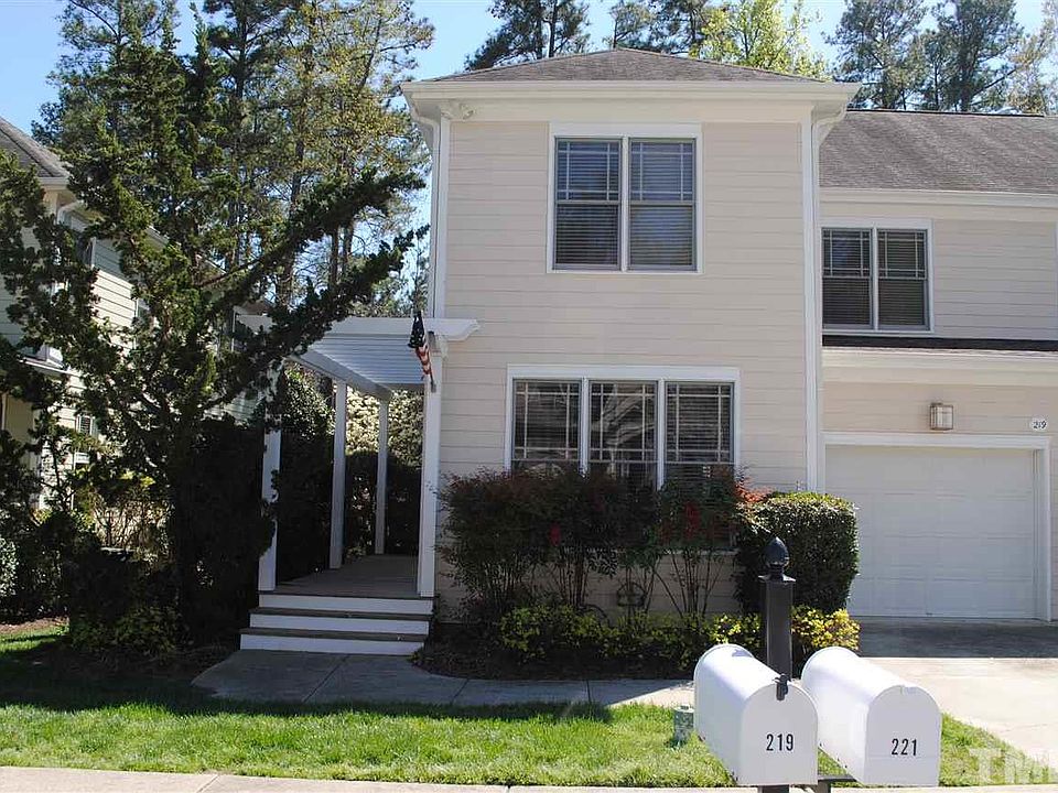 1st image of 219 Bluefield Rd