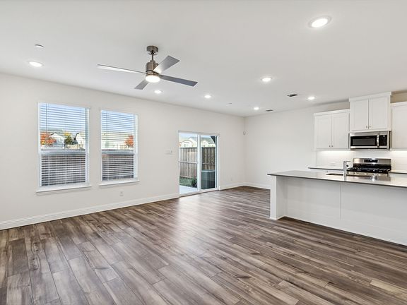 5th image of 3765 Pierce Ln