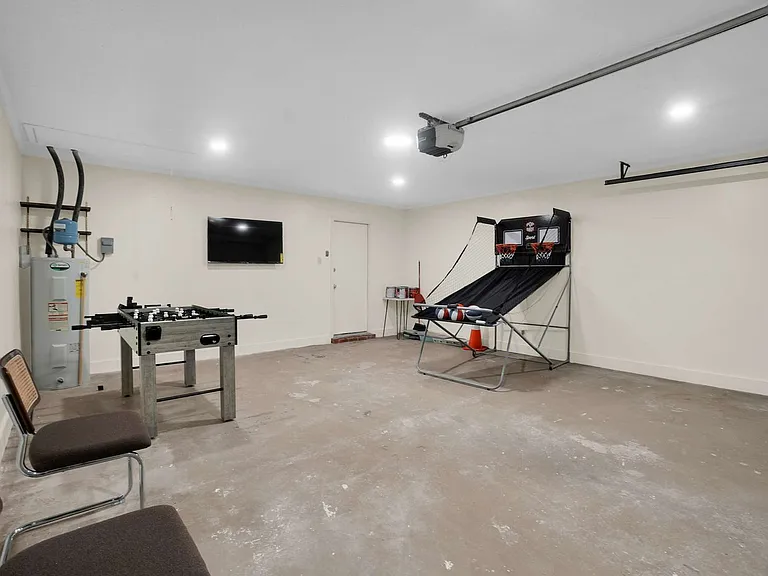 6509 Enfield Mews #ID1471753P — Photo 25