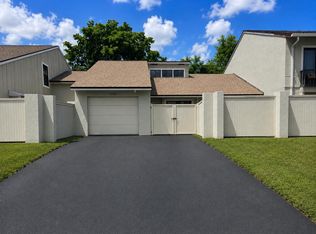 12760 Spinnaker Ln, Wellington, FL 33414