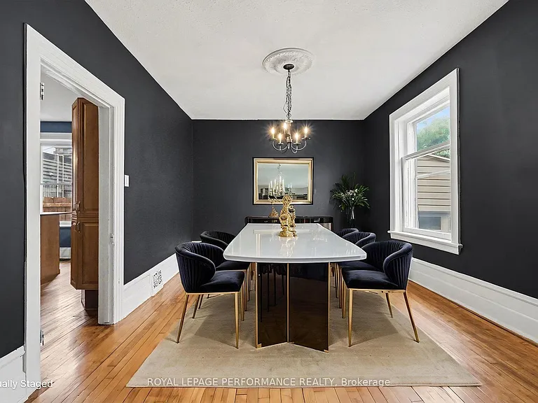 506 Wentworth Ave — Photo 9