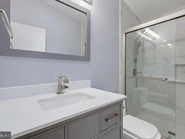 6614 Melody Ln — Photo 29