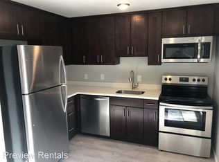 410 Murdock St APT B, Sedro Woolley, WA 98284