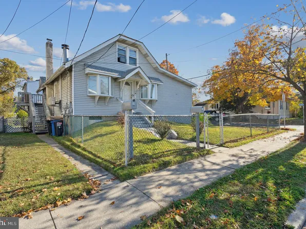 521 Almonesson Rd, Westville, NJ 08093