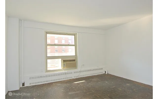 Sold by Douglas Elliman | media 15