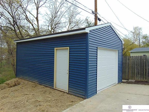 4th image of 7528 Sherman Dr