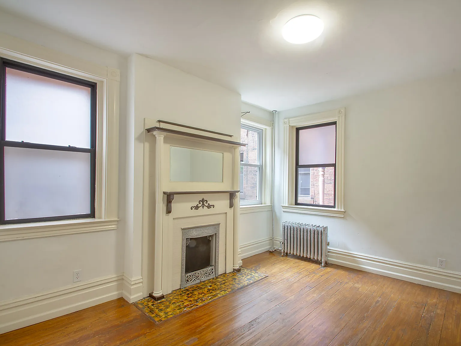 2 bed, 910 sqft, $1,300 — Photo 2