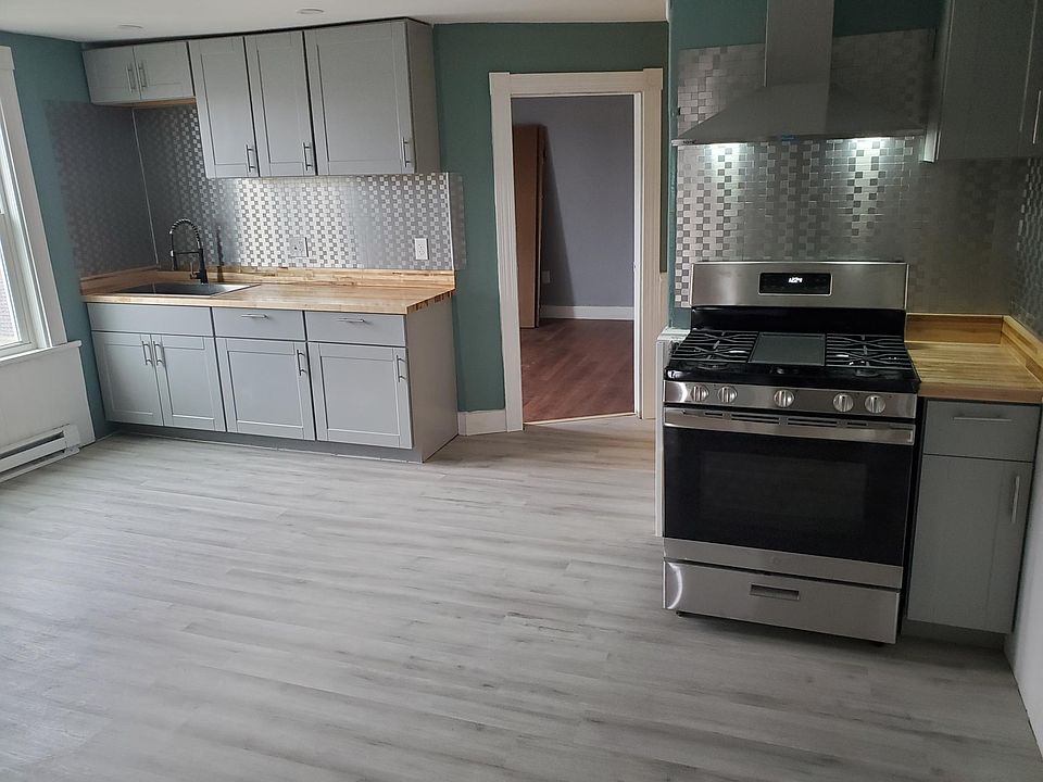 2nd image of 451 Willow St Floor 3