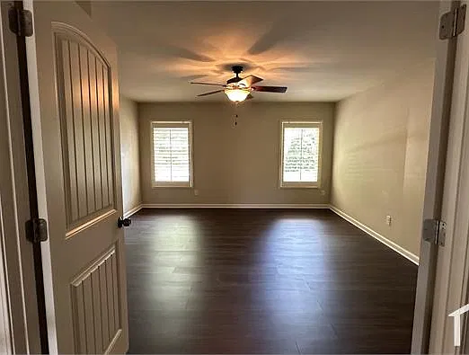 5 bed, 3087 sqft, $3,498 — Photo 3