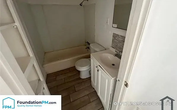 2320 E Warren St #1 — Photo 7