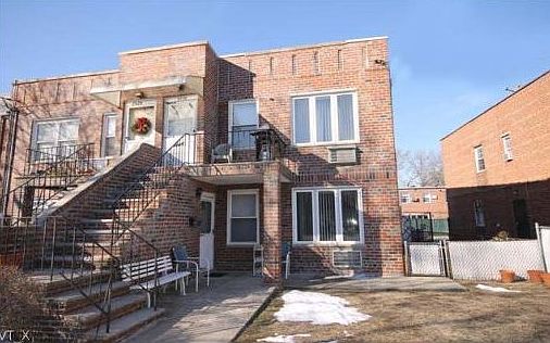 1st image of 2526 E 63rd St