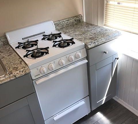 New gas stove
