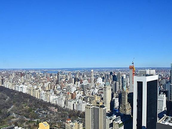 5th image of 150 W 56th St APT 5702
