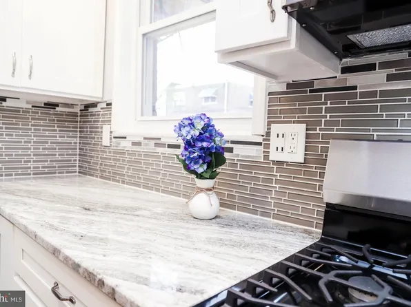 1507 E Duval St, Philadelphia, PA 19138