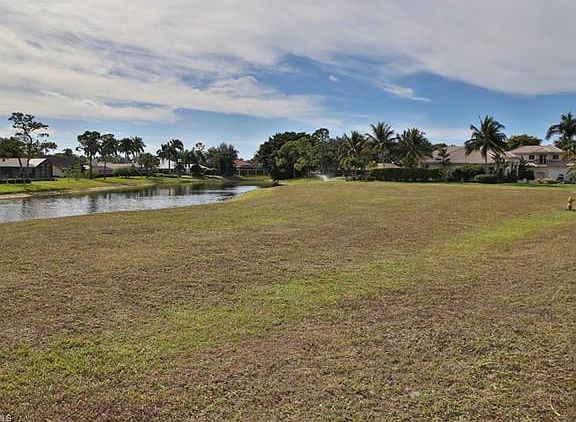 4th image of 8640 Glenlyon Ct