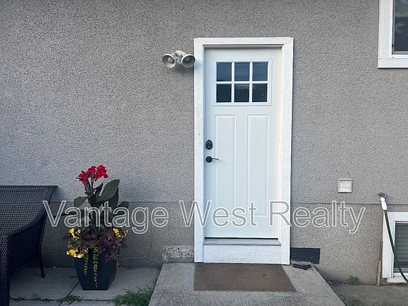 3rd image of 210B Dell Rd
