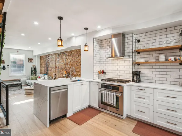 1803 N Hope St, Philadelphia, PA 19122