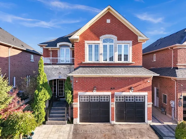 37 Denim Dr, Brampton, ON L6P 2R3