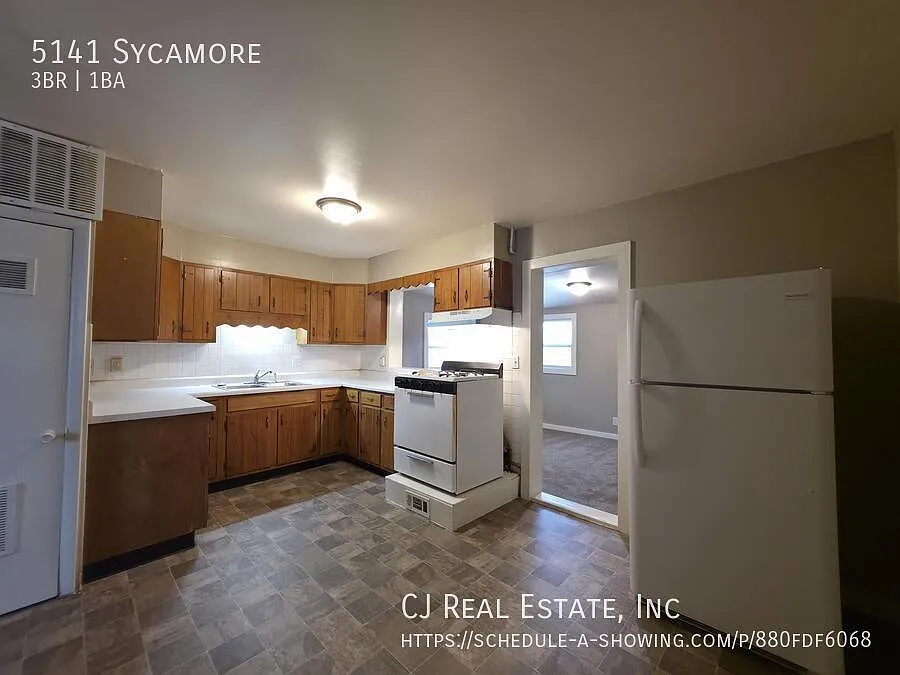 3 bed, $1,100 — Photo 4