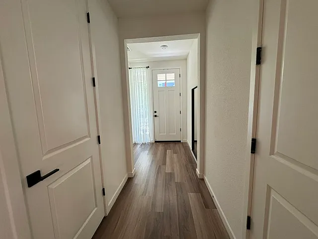 9031 Summit Ln — Photo 2