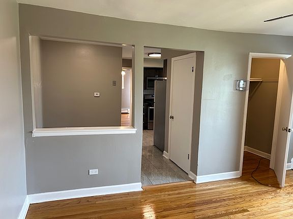 3rd image of 191 S Villa Ave