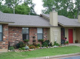 450 Wimbledon Rd, Edmond, OK 73003