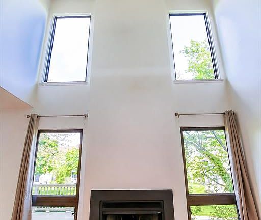5th image of 716 Eton Ct