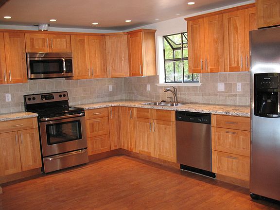 2nd image of 18395 Pinnacle Ct