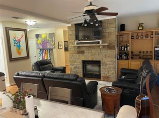 1103 Eagle Point Cir, Graford, TX 76449