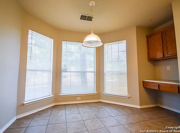 5th image of 7743 Beechnut Oak