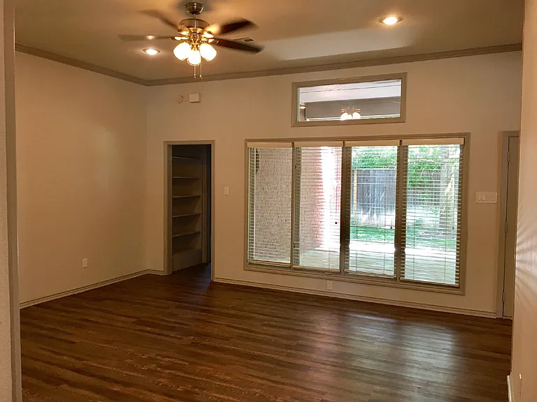 8306 Elkhart Ave — Photo 4