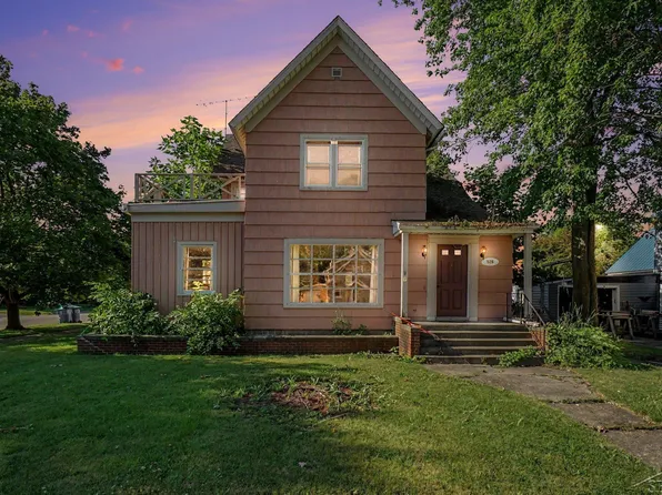 526 E Cedar St, Standish, MI 48658
