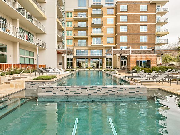 4th image of 3111 N Houston St #2815