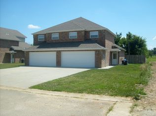 1948 Phillips Dr, Lebanon, MO 65536