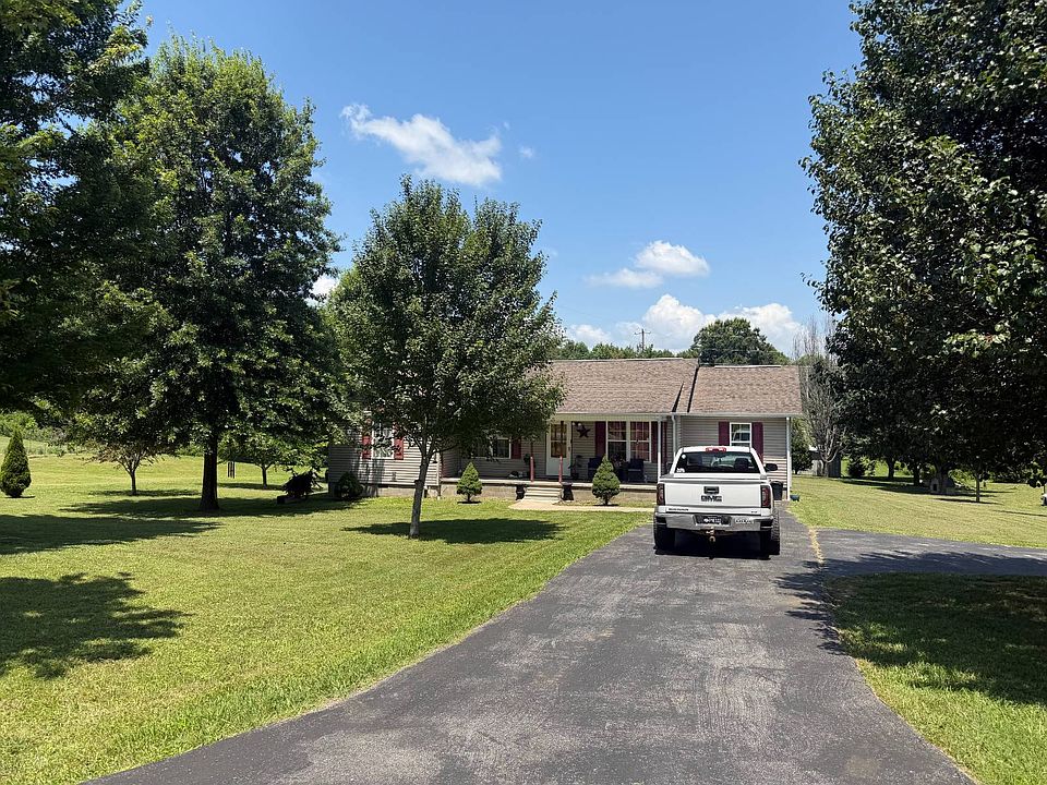 1st image of 64 Lozano Rd