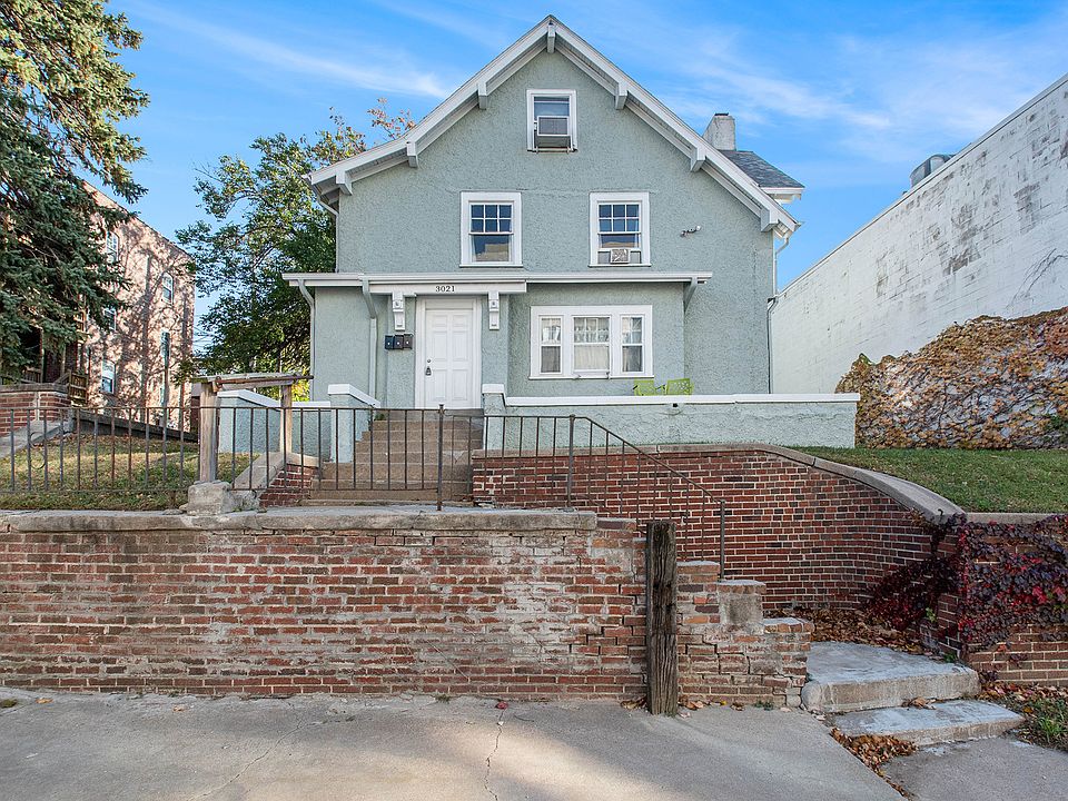 1st image of 3021 Harney St #2