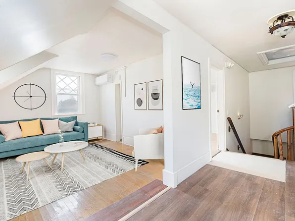 963 Main St, 963 Main St #2, Leicester, MA 01524