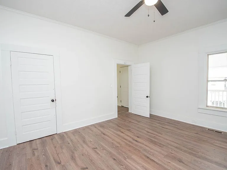 903 Georgia Ave — Photo 13