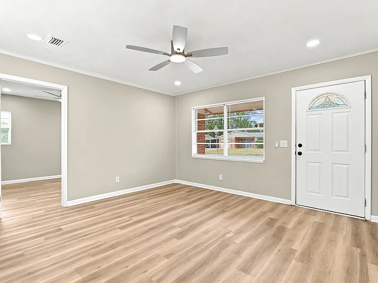 7218 Zapata Dr — Photo 5