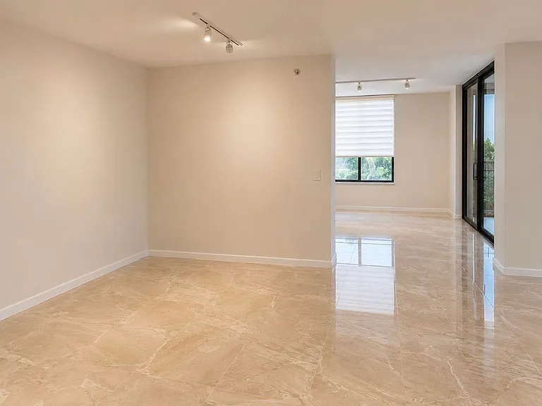 7568 Regency Lake Dr #602 — Photo 11