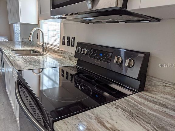 5th image of 5819 Coventry Dr