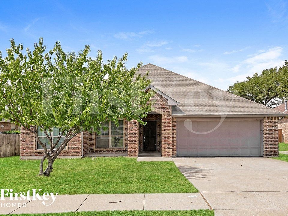 1st image of 708 Woodcrest Dr