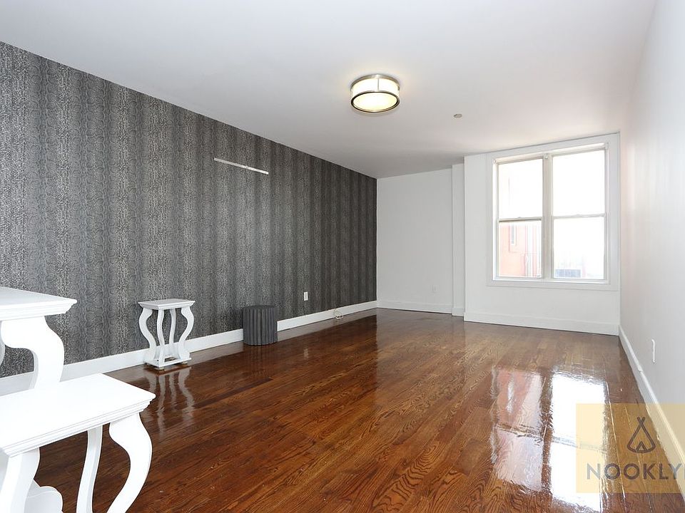 1st image of 490 Ocean Pkwy #84