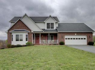 3703 Callaway Rd, Rocky Mount, VA 24151