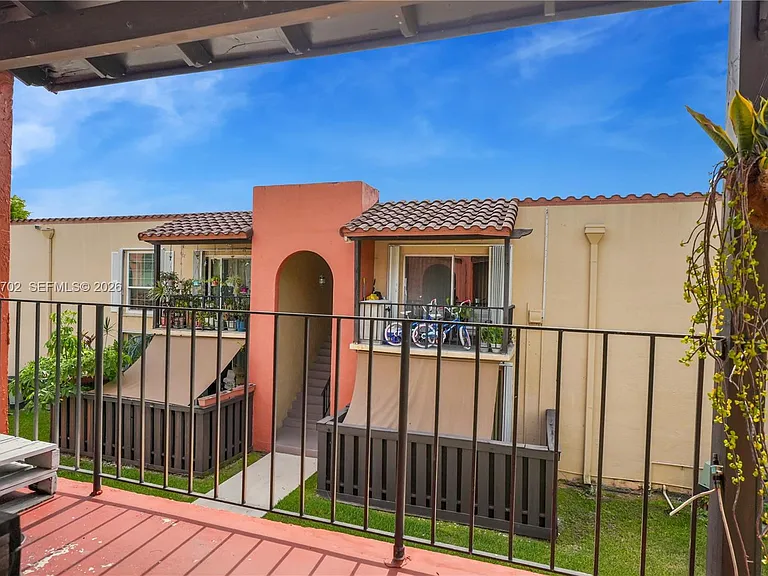 10786 N Kendall Dr #D18 — Photo 15