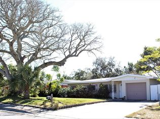 1322 Hawaii Ave, Palm Harbor, FL 34683