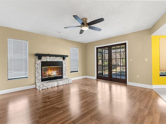 4th image of 7207 Otter Creek Dr